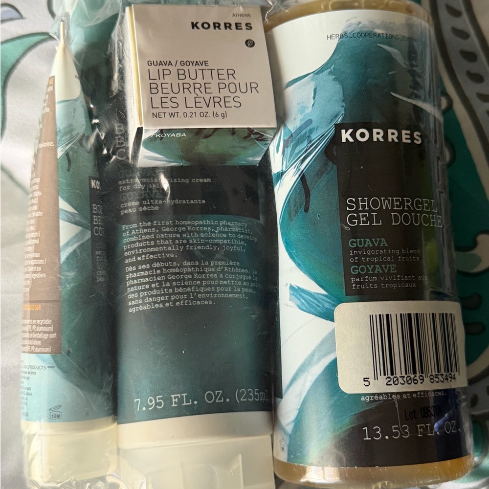 Korres Guava Shower Gel, Body Butters and Lip Butter - Set